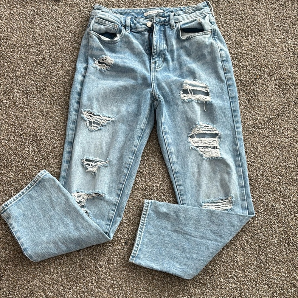 PACSUN mom Jean 26 distressed only worn a handful of of times